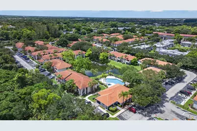 3272 Coral Lake Ln #3272, Coral Springs, FL 33065 - Photo 17
