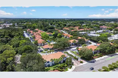 8331 Coral Lake Dr #8331, Coral Springs, FL 33065 - Photo 17