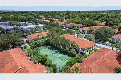 8331 Coral Lake Dr #8331, Coral Springs, FL 33065 - Photo 21