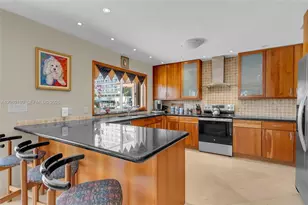 2930 NE 164th St, North Miami Beach, FL 33160 - Photo 23