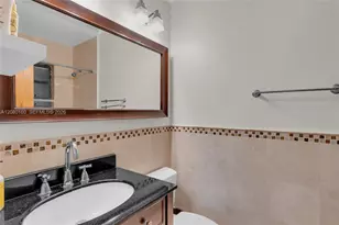 2930 NE 164th St, North Miami Beach, FL 33160 - Photo 37