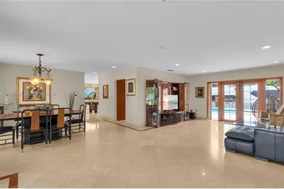 2930 NE 164th St, North Miami Beach, FL 33160 - Photo 15