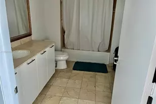 1800 N Bayshore Dr, Miami, FL 33132 - Photo 5