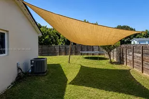1211 NW 18th St, Homestead, FL 33030 - Photo 3