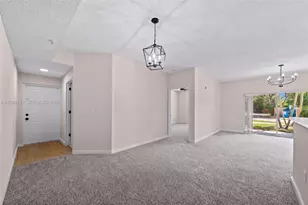 6992 SW 39th St, Davie, FL 33314 - Photo 3