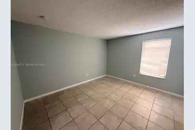 525 W 69th St #106, Hialeah, FL 33014 - Photo 9