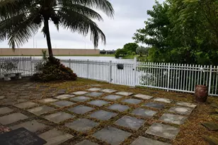 3745 NE 23rd Ct, Homestead, FL 33033 - Photo 9
