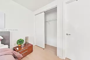 1050 Brickell Ave, Miami, FL 33131 - Photo 19