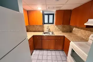 5391 W 22nd Ct, Hialeah, FL 33016 - Photo 5