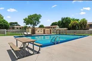453 NE 210th Terrace, Miami, FL 33179 - Photo 5