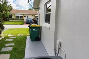 5603 NW 48th Terrace, Tamarac, FL 33319 - Photo 31