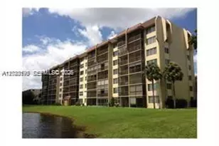 3150 W Rolling Hills Cir, Davie, FL 33328 - Photo 1