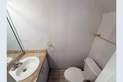 1300 W 53rd St #32, Hialeah, FL 33012 - Photo 3