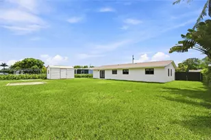 9771 Bel Aire Dr, Cutler Bay, FL 33157 - Photo 31