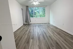 1101 NE 191st St, Miami, FL 33179 - Photo 11