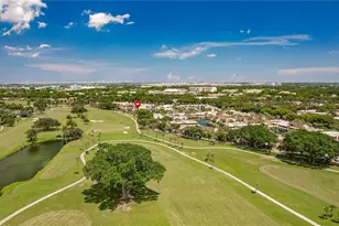 7020 Crown Gate Dr, Miami Lakes, FL 33014 - Photo 15