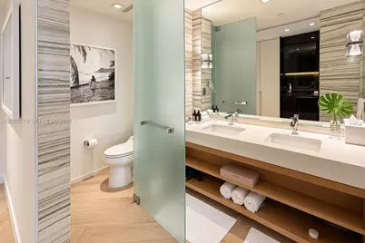 2201 Collins Ave #807, Miami Beach, FL 33139 - Photo 5
