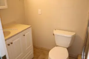 18790 NE 18th Ave, Miami, FL 33179 - Photo 15