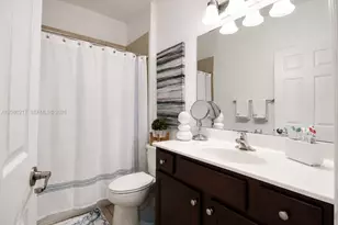 10327 NW 89th Terrace, Doral, FL 33178 - Photo 19