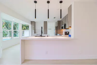 10262 SW 9th Ln, Pembroke Pines, FL 33025 - Photo 57