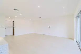 10262 SW 9th Ln, Pembroke Pines, FL 33025 - Photo 55