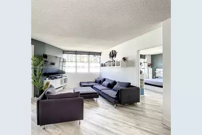 999 Brickell Bay Dr #1010, Miami, FL 33131 - Photo 7