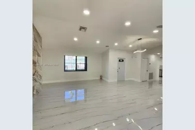 9088 SW 22nd St #E, Boca Raton, FL 33428 - Photo 3