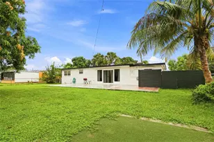 6885 NW 14th Ct, Plantation, FL 33313 - Photo 17