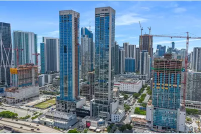 20 NE 11th St #Executive 09, Miami, FL 33132 - Photo 1