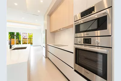 721 SW 7th Ave, Fort Lauderdale, FL 33315 - Photo 3