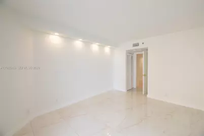 16425 Collins Ave #2311, Sunny Isles Beach, FL 33160 - Photo 37