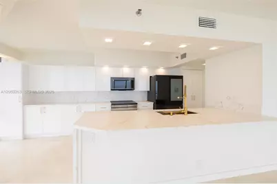 16425 Collins Ave #2311, Sunny Isles Beach, FL 33160 - Photo 11