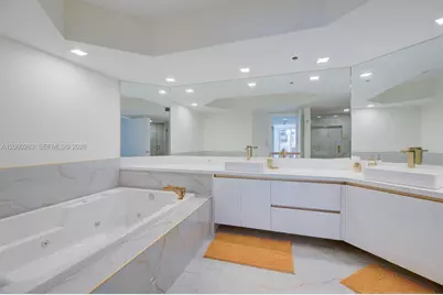 16425 Collins Ave #2311, Sunny Isles Beach, FL 33160 - Photo 13