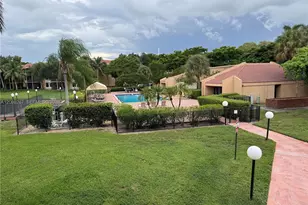 5613 Coral Lake Dr, Margate, FL 33063 - Photo 17