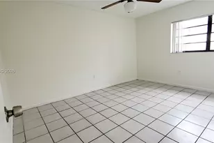 995 SW 84th Ave, Miami, FL 33144 - Photo 5