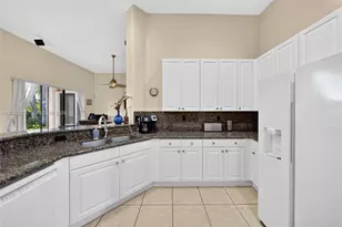 7548 SW 189th St, Cutler Bay, FL 33157 - Photo 25
