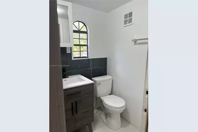 411 SW 1st St #2, Florida City, FL 33034 - Photo 7