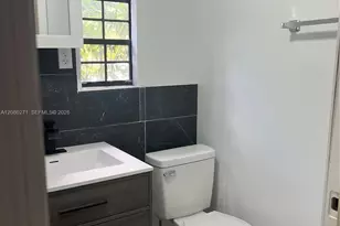 411 SW 1st St, Florida City, FL 33034 - Photo 7