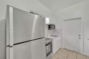 536 NW 25th Ave, Miami, FL 33125 - Photo 5