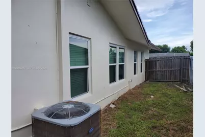 16630 SW 102nd Pl, Miami, FL 33157 - Photo 23