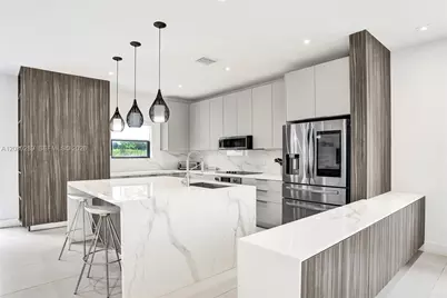 606 NE 191st Ter, Miami, FL 33179 - Photo 3