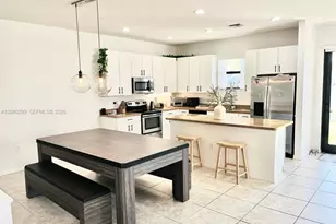 616 NE 193rd St, Miami, FL 33179 - Photo 3