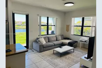 616 NE 193rd St, Miami, FL 33179 - Photo 5