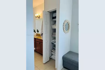 616 NE 193rd St, Miami, FL 33179 - Photo 15