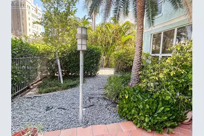 1218 Drexel Ave #204, Miami Beach, FL 33139 - Photo 15