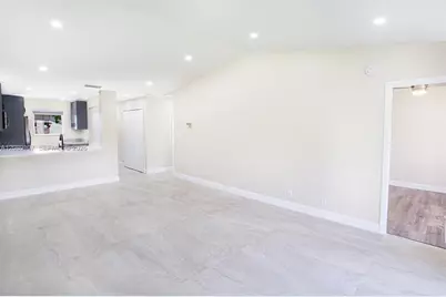 9431 Boca Cove Cir #1009, Boca Raton, FL 33428 - Photo 11