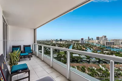 21205 Yacht Club Dr #2405, Aventura, FL 33180 - Photo 29