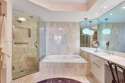21205 Yacht Club Dr #2405, Aventura, FL 33180 - Photo 17