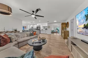 10305 NW 42nd Dr, Coral Springs, FL 33065 - Photo 11
