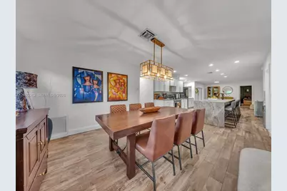 10305 NW 42nd Dr, Coral Springs, FL 33065 - Photo 23